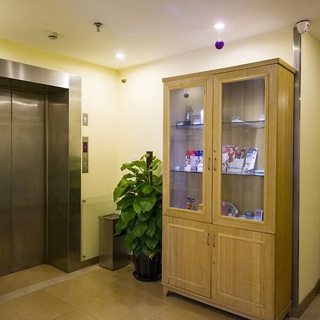 Home Inn Shanghai Hongqiao Terminal Jinshajiang Road Changfeng Buitenkant foto
